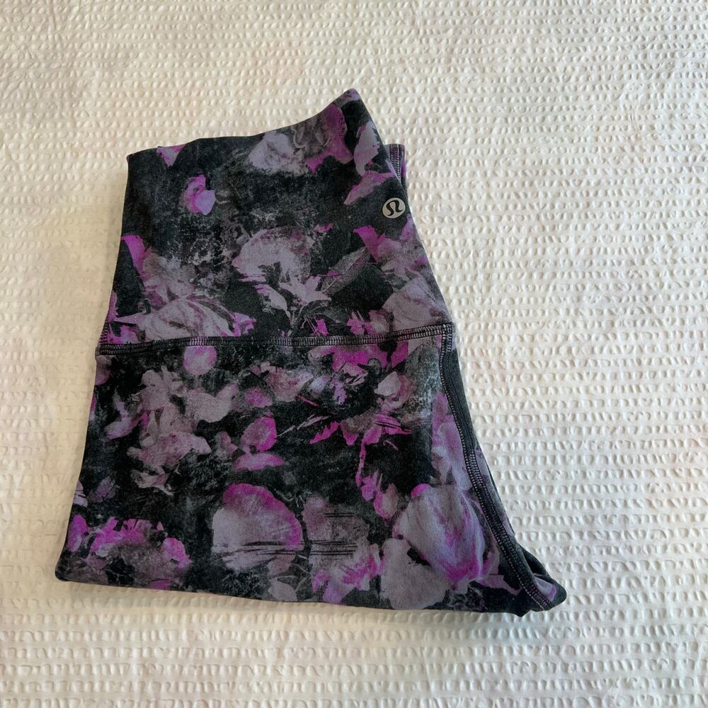 Lululemon align leggings purple floral 25” size 6 women